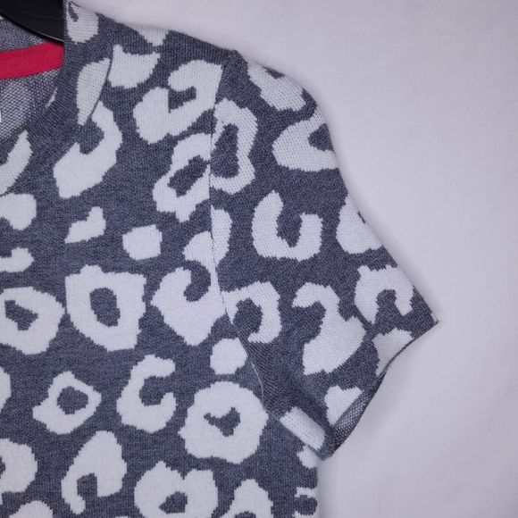 Anthropologie Sweater Womens XXS Grey White Cheetah Print Knit - Picture 4 of 10